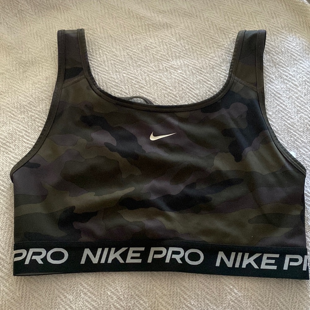 NIKE PRO SPORTS BRA